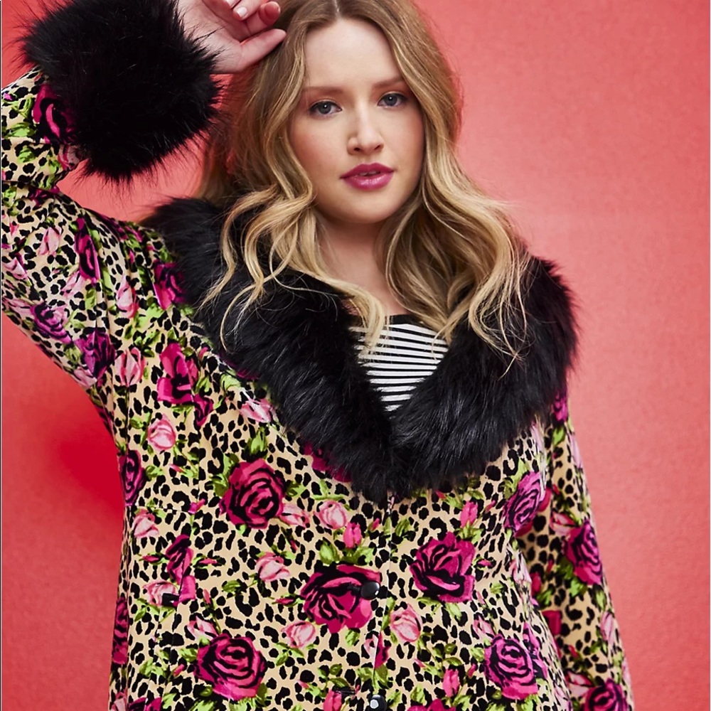 NWT Torrid X Betsey Johnson Coat Velvet Leopard Floral Size 3